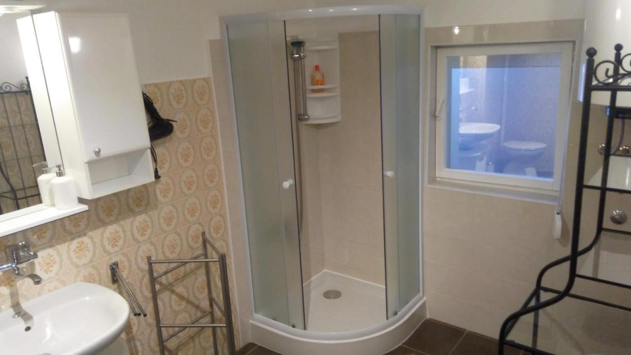 Apartmani Lela Selce Exteriér fotografie